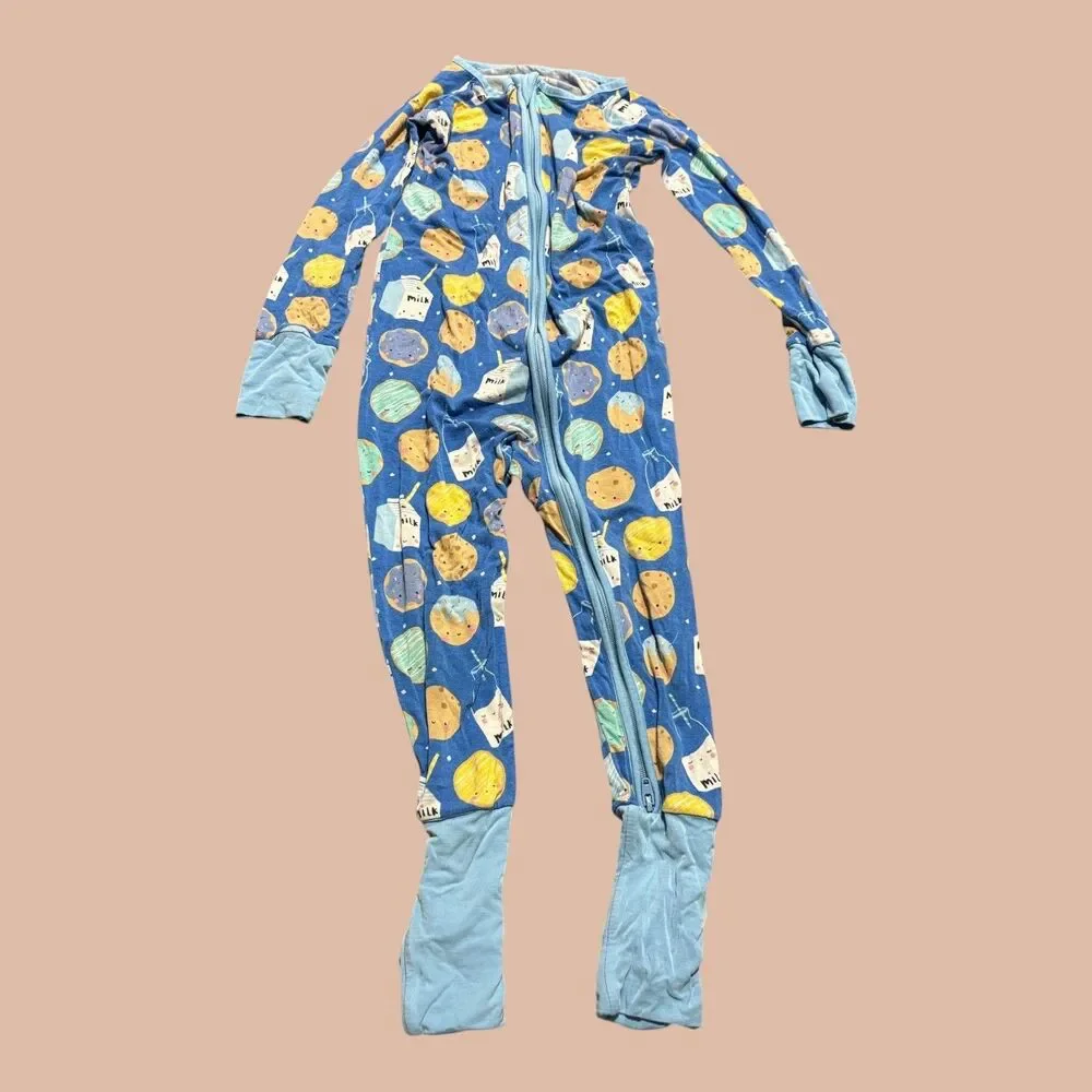 Little Sleepies Snow Milk and Cookies Zippie Pajamas Boys Size 2T